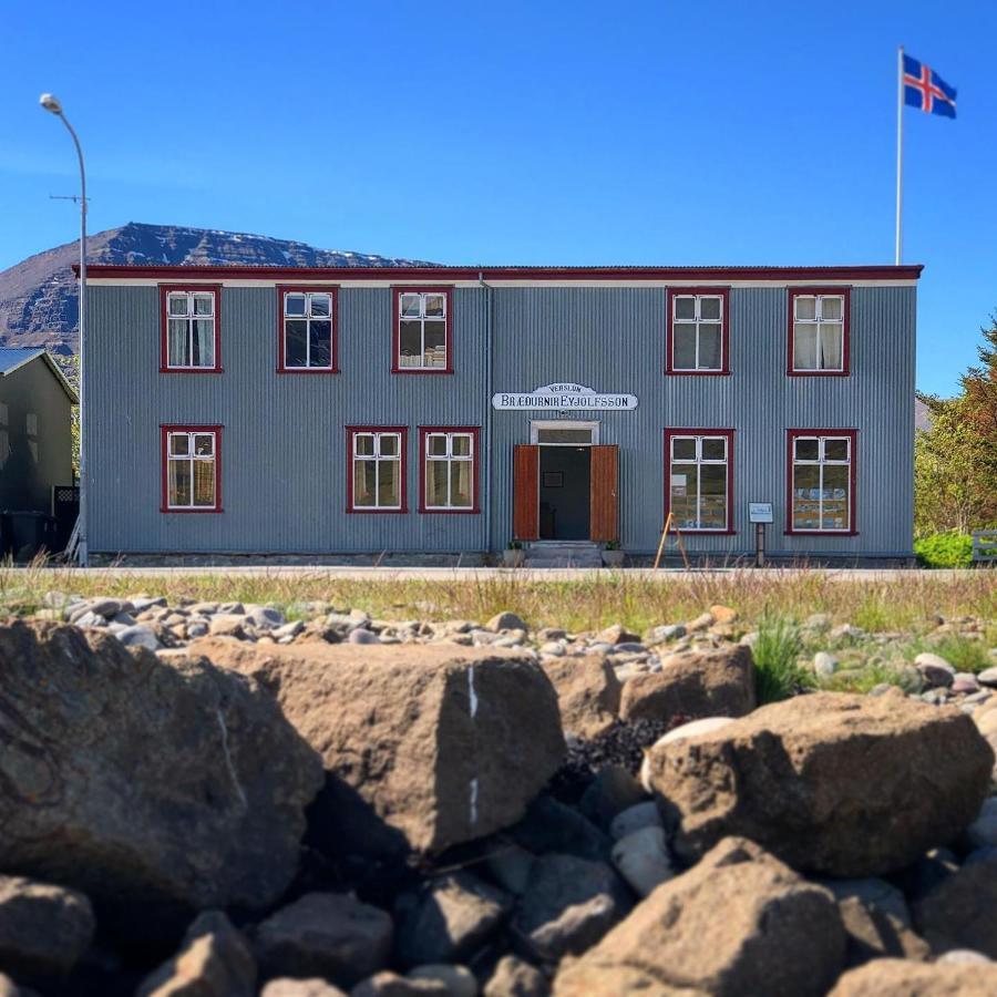 The Old Bookstore Flateyri Eksteriør bilde